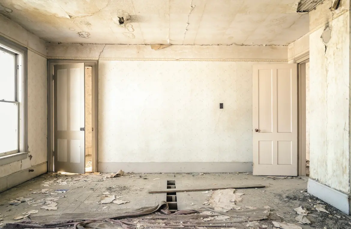 Waste disposal crew managing a cleanout project in Barre